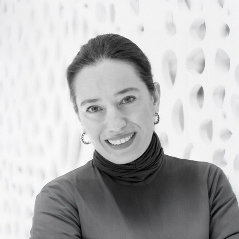 Defne Koz