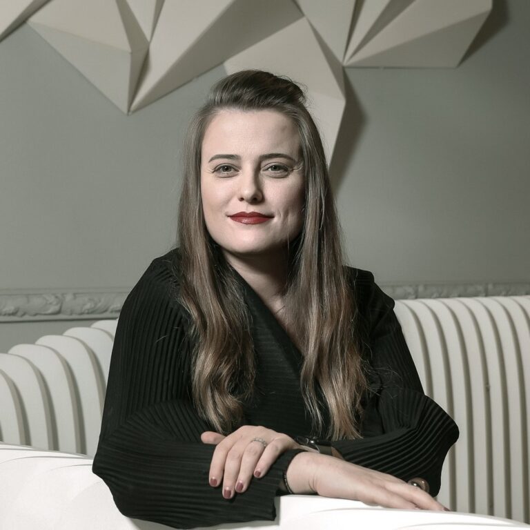 Melike Altinisik